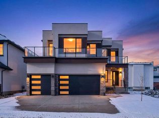 1049 S Waterstone Grn, Chestermere, AB T1X 2Z1