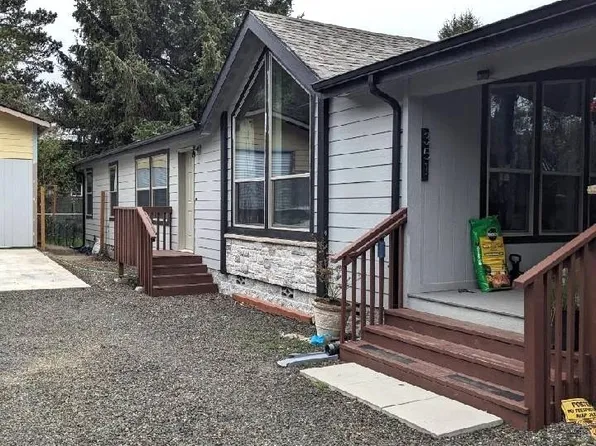 351 Mast Avenue NW, Ocean Shores, WA 98569