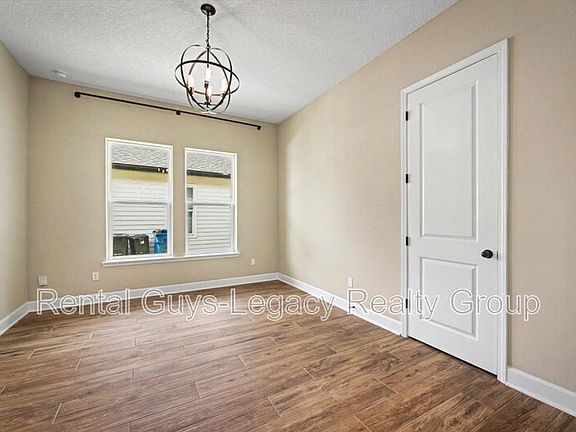 5th image of 813 Crosswater Lake Dr