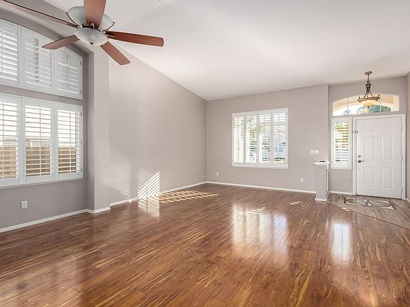 4th image of 9424 Cloudcroft Ave