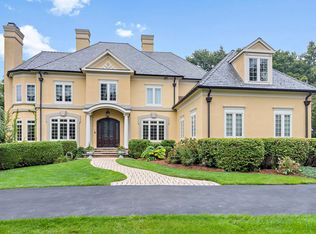 28 Deverell Dr, North Barrington, IL