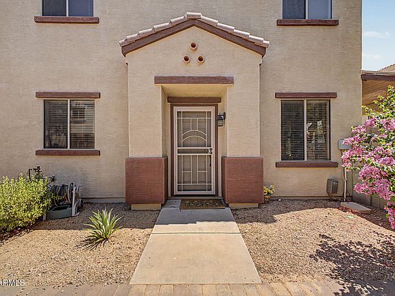 4th image of 1322 E DUNBAR Drive