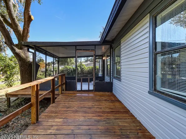 17953 NASSAU Drive, Jacksonville, FL 32226