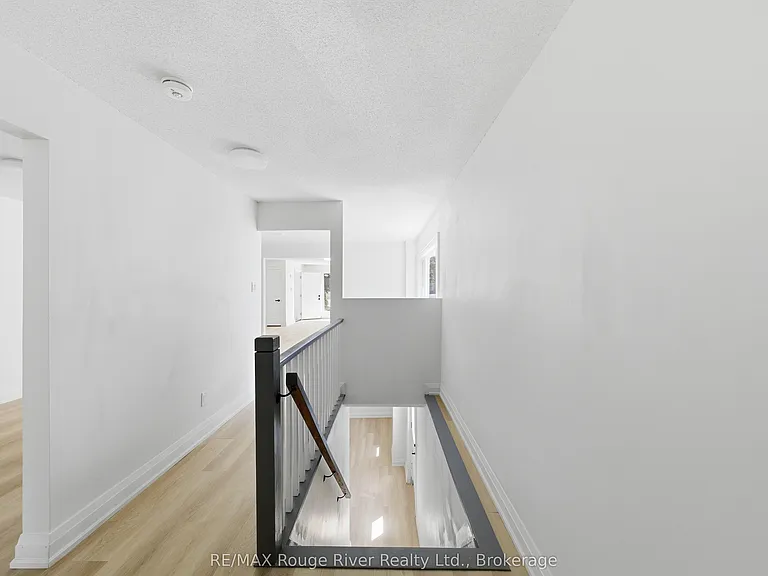 144 Macdonald Ave #A — Photo 8