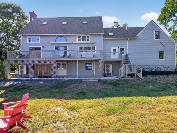 19 Aunt Debby's Road, Dennis, MA 02638