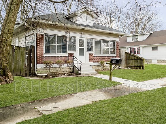 3rd image of 426 N Grant Ave