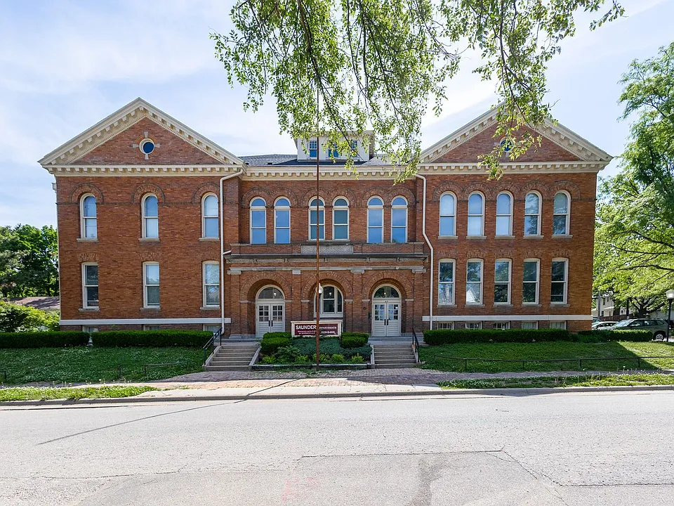 415 N 41st Ave