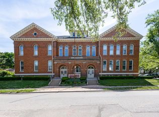 Saunders Apartments, Omaha, NE 68131