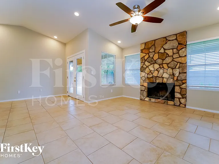 10272 E Sky Castle Way — Photo 3