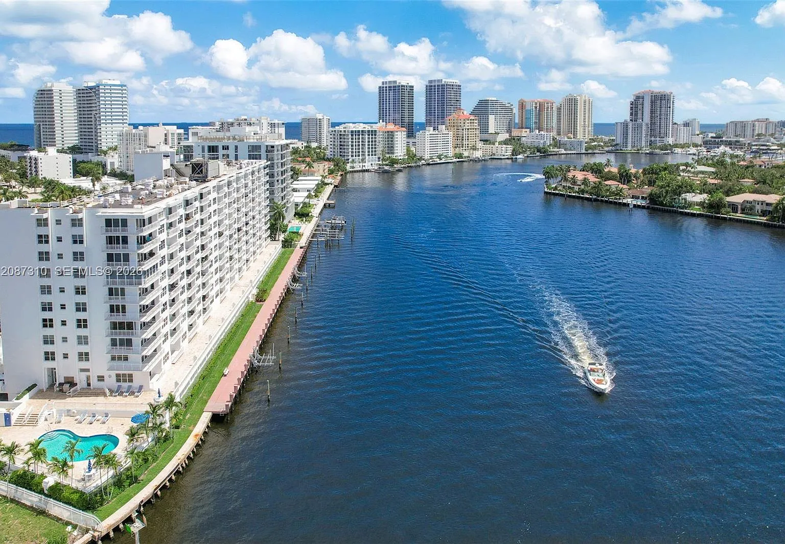 511 Bayshore Dr — Photo 4