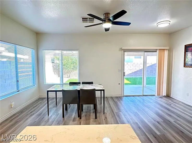 3 bed, 2.5 bath, 1692 sqft, $1,995 — Photo 4