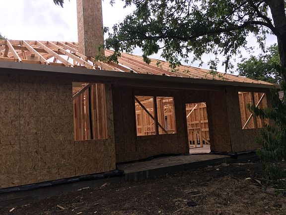 2nd image of 1718 Avenue E