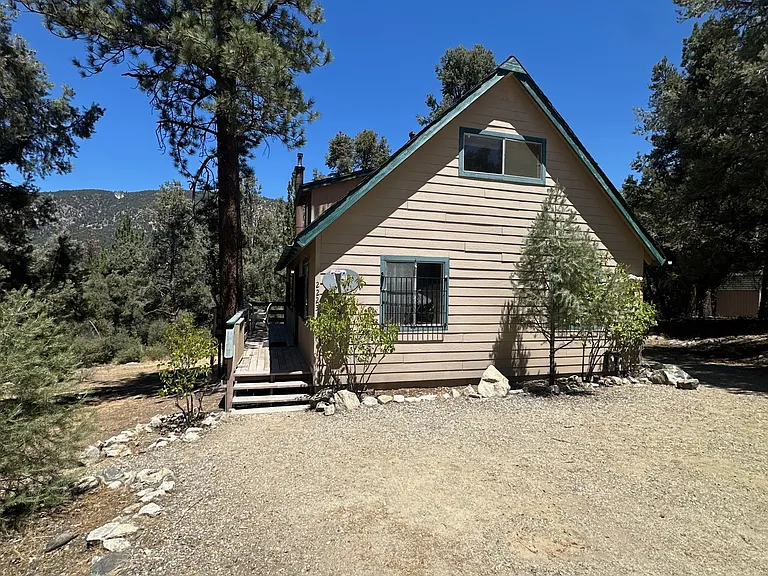 2223 Bernina Dr — Photo 16