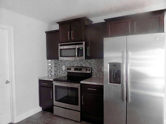 5th image of 444 Cyprus Ct