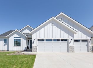 8172 E Red Horse St, Nampa, ID 83687