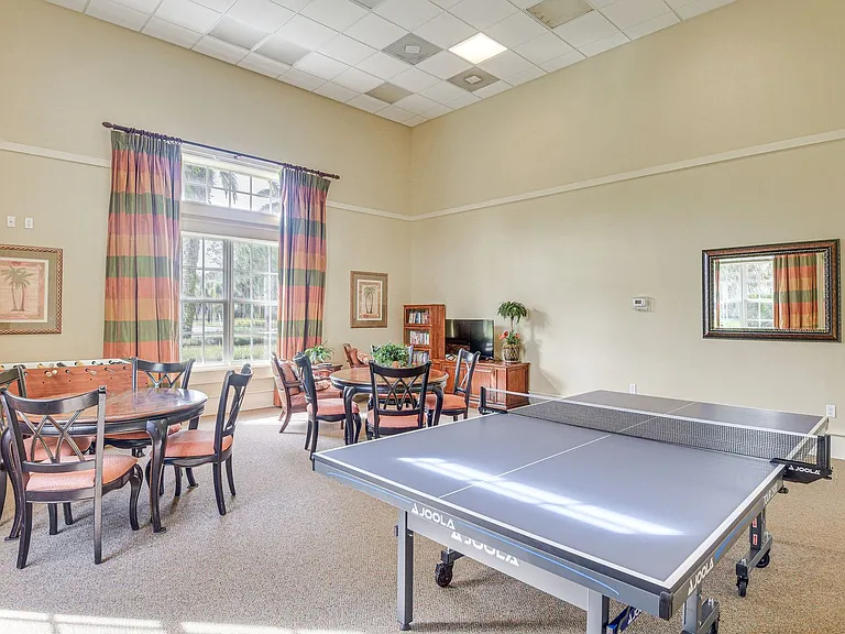 Building's Lounge