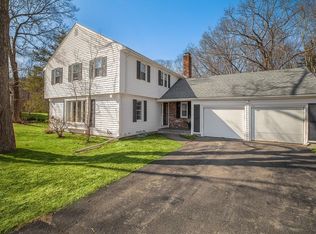 22 Cahill Park Dr, Framingham, MA 01702