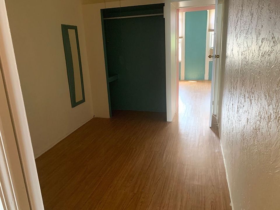 2nd image of 1880 Greene Ave Floor 1