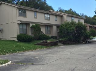 814 Lakeview Dr, Grandview, MO 64030
