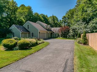 7806 Fairidge Rd, Willoughby, OH 44094