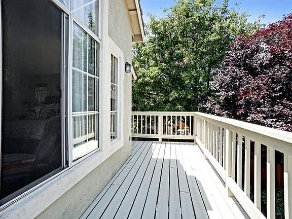 3rd image of 17641 River Run Rd