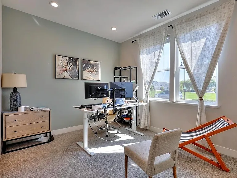 2995 Middlebury Dr — Photo 35