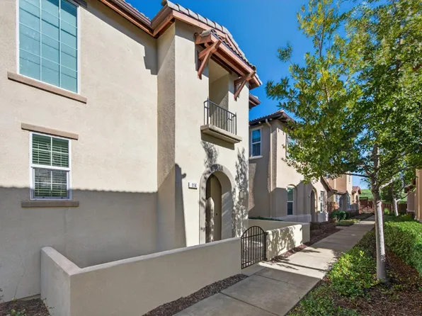 114 Barnhill Dr, Folsom, CA 95630