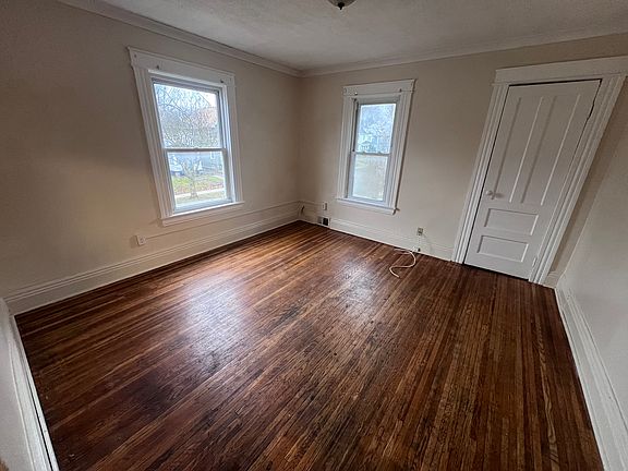 2nd image of 792-2 Garson Ave