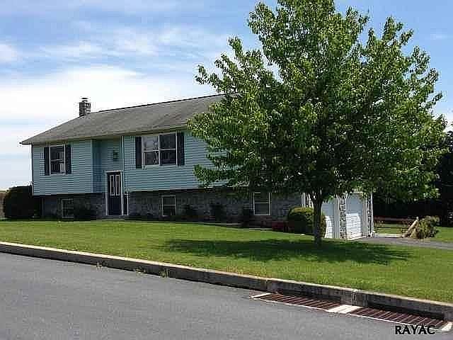 1st image of 110 Joan Dr #110