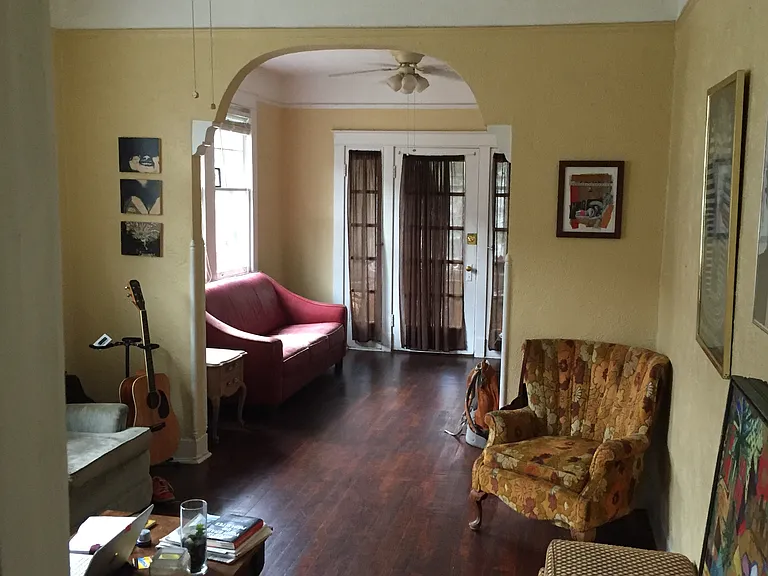 404 S Hennessey St — Photo 3