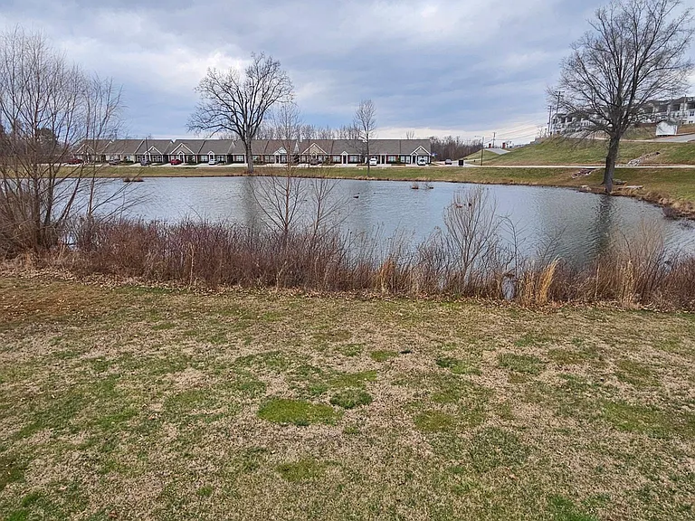 915 Nottingham Dr — Photo 25