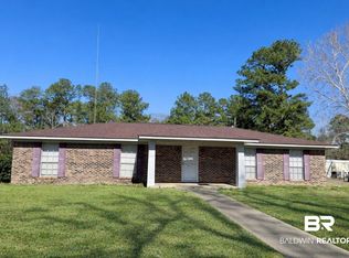 711 Brandenburg St, Brewton, AL 36426