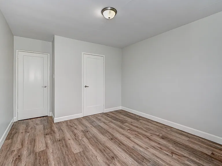 310 Clyde Rd — Photo 13