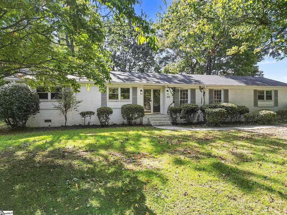 1st image of 200 Lanewood Dr