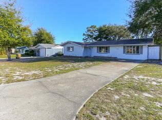 31812 Blanton Ln, Tavares, FL 32778
