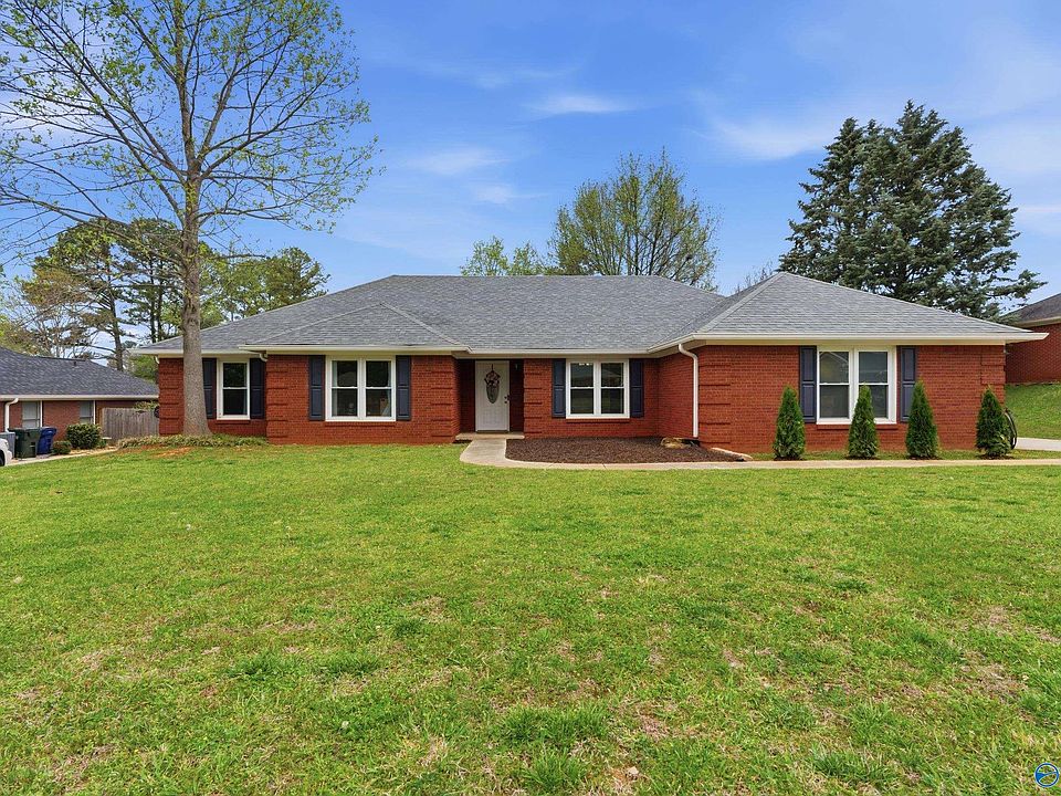 1st image of 223 Alder Branch Ct