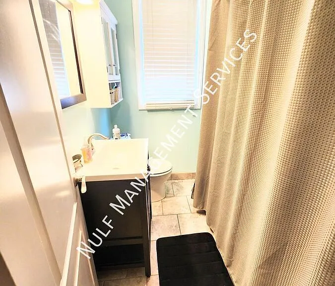 6533 Rosemoor St — Photo 9