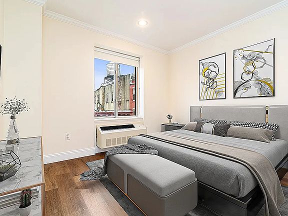 3rd image of 143 Mulberry St APT 2B