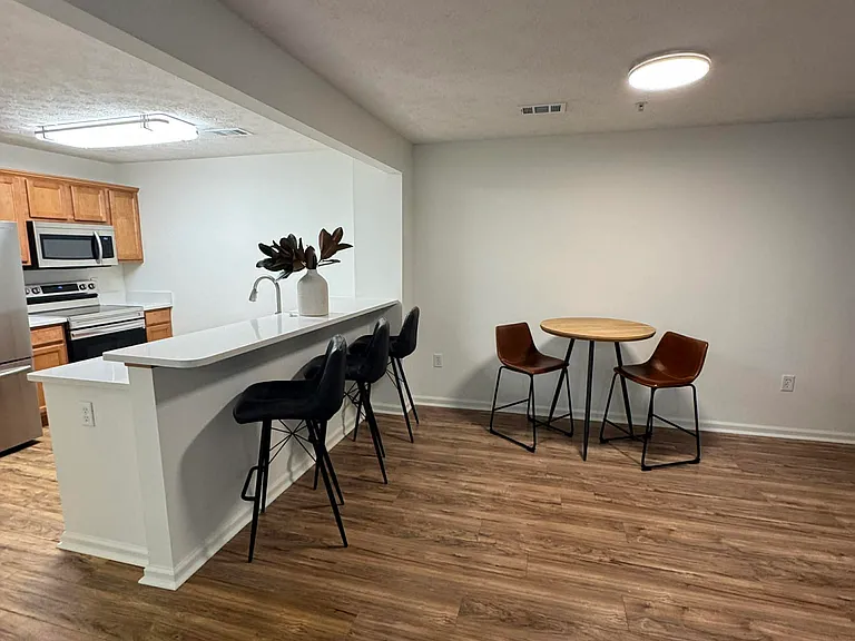 340 N Donahue Dr #A103 — Photo 19