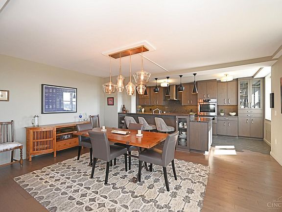 3rd image of 2444 Madison Rd Unit 1106