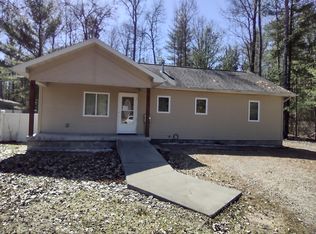 8615 W Emery Rd, Houghton Lake, MI 48629
