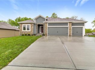 207 NE 102nd St, Kansas City, MO 64155