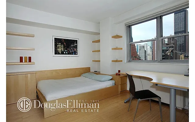 Rented by Douglas Elliman | media 10