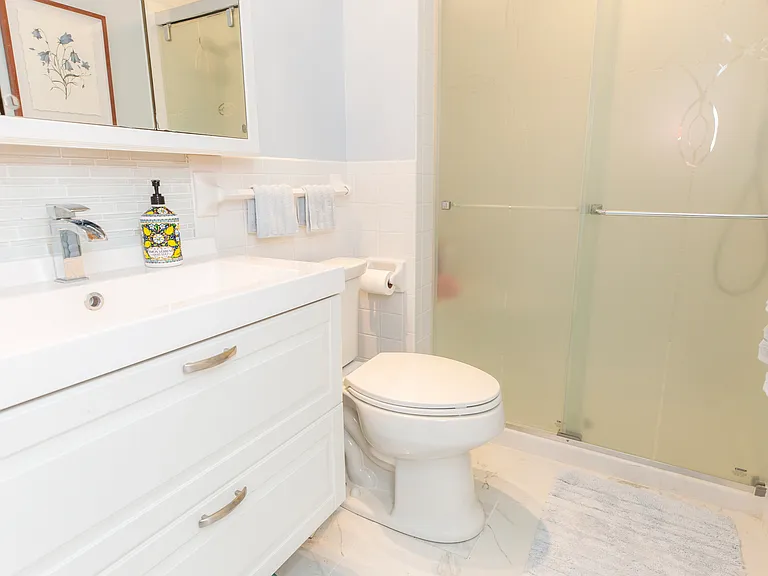 En-suite bathroom