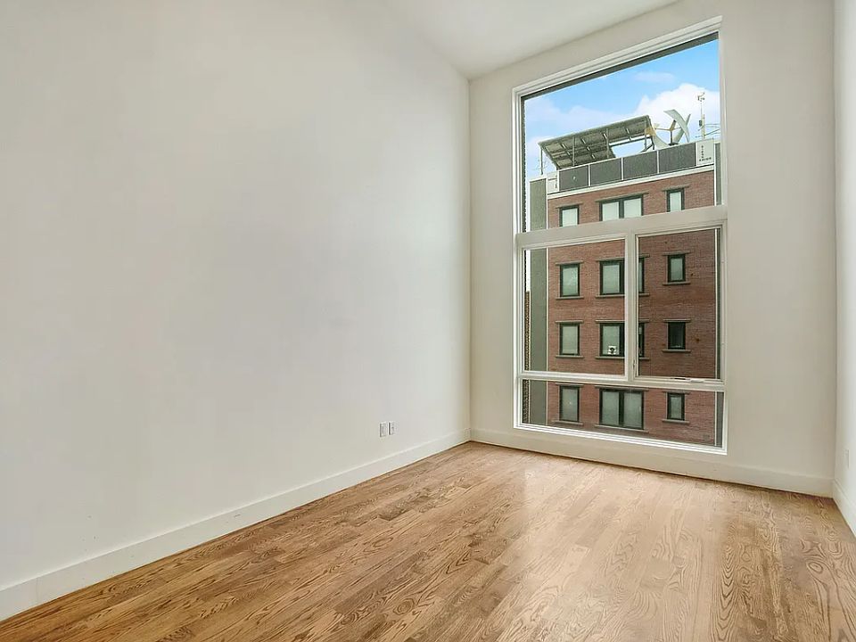 1st image of 149 W 9th St #3A