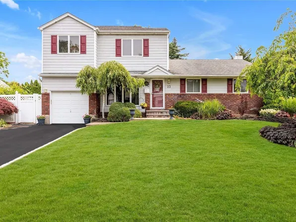 23 Bluegrass Lane, Commack, NY 11725