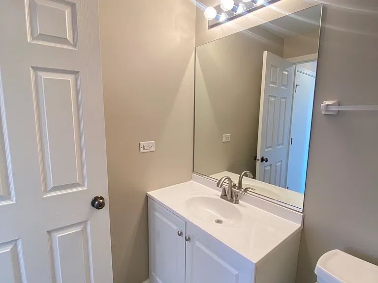 1110 Burns Ln — Photo 6