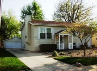 4051 Cambridge Dr, Decatur, IL 62526