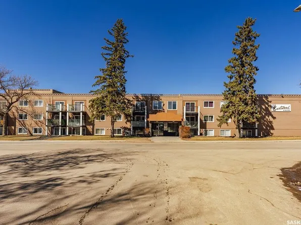 UNIT 8-2707 7th STREET E, Saskatoon, SK S7H 1A7