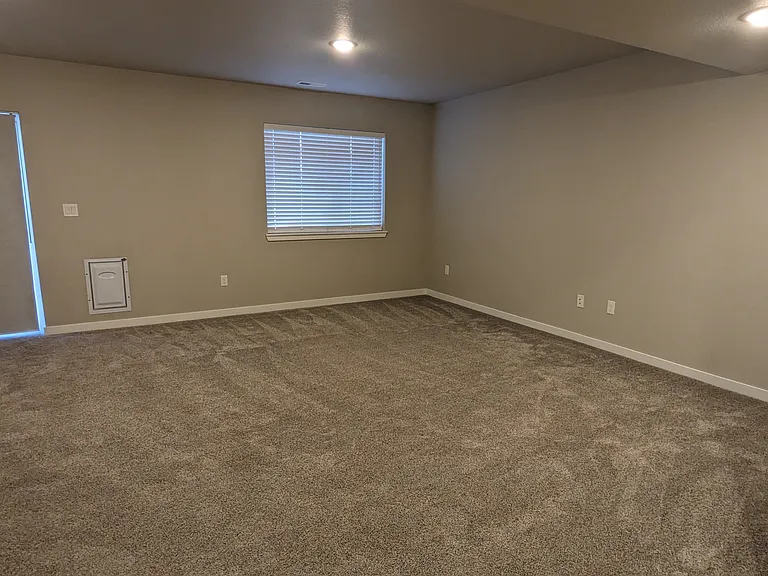 4948 Wolf Moon Dr — Photo 37